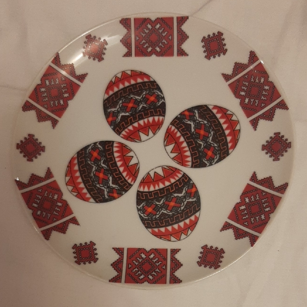 🇺🇦Decorative🇺🇦 UKRAINIAN Red and White Ceramic Bowl, Plate & Tray Set - Picture 12 of 13